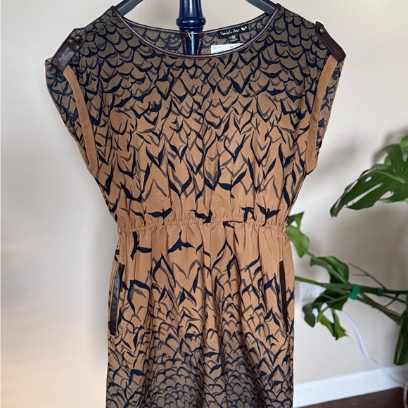 Double Zero Patterned Dress with Faux Leather accents, Size M - Picture 2 of 10